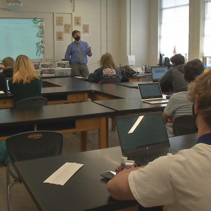 JCPS students in class